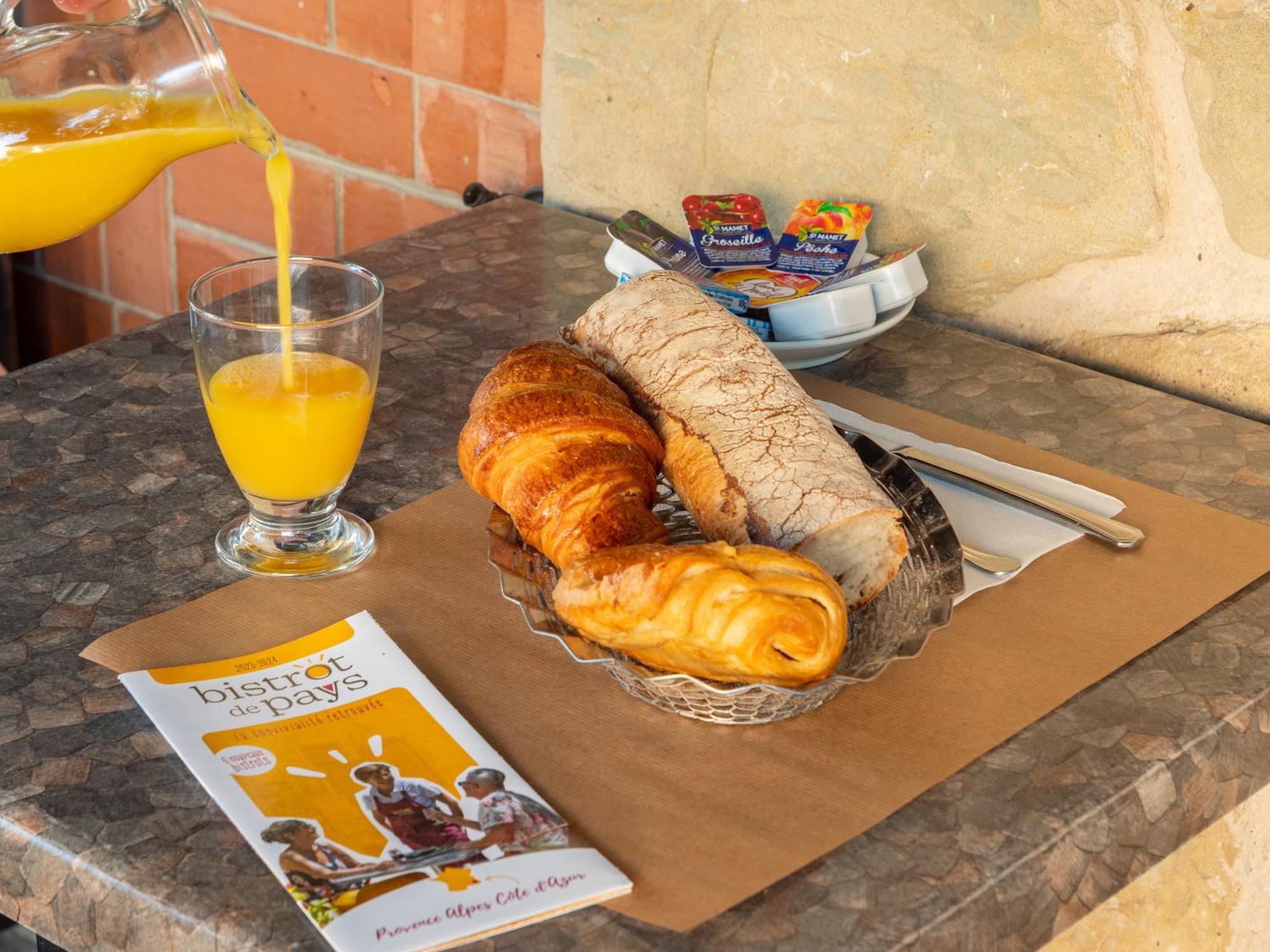 Logis Hotel Beausejour Berre-des-Alpes Εξωτερικό φωτογραφία