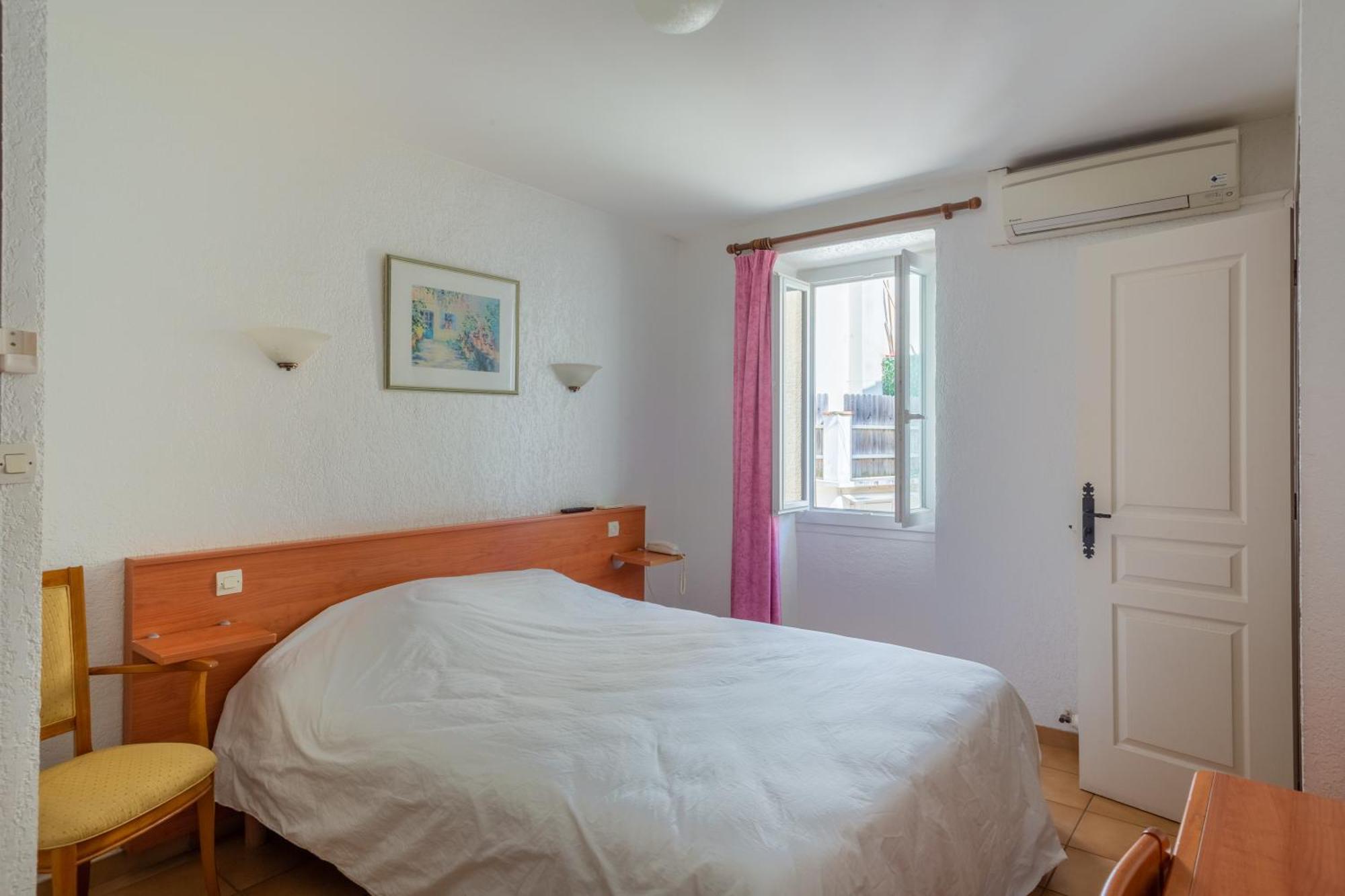 Logis Hotel Beausejour Berre-des-Alpes Εξωτερικό φωτογραφία