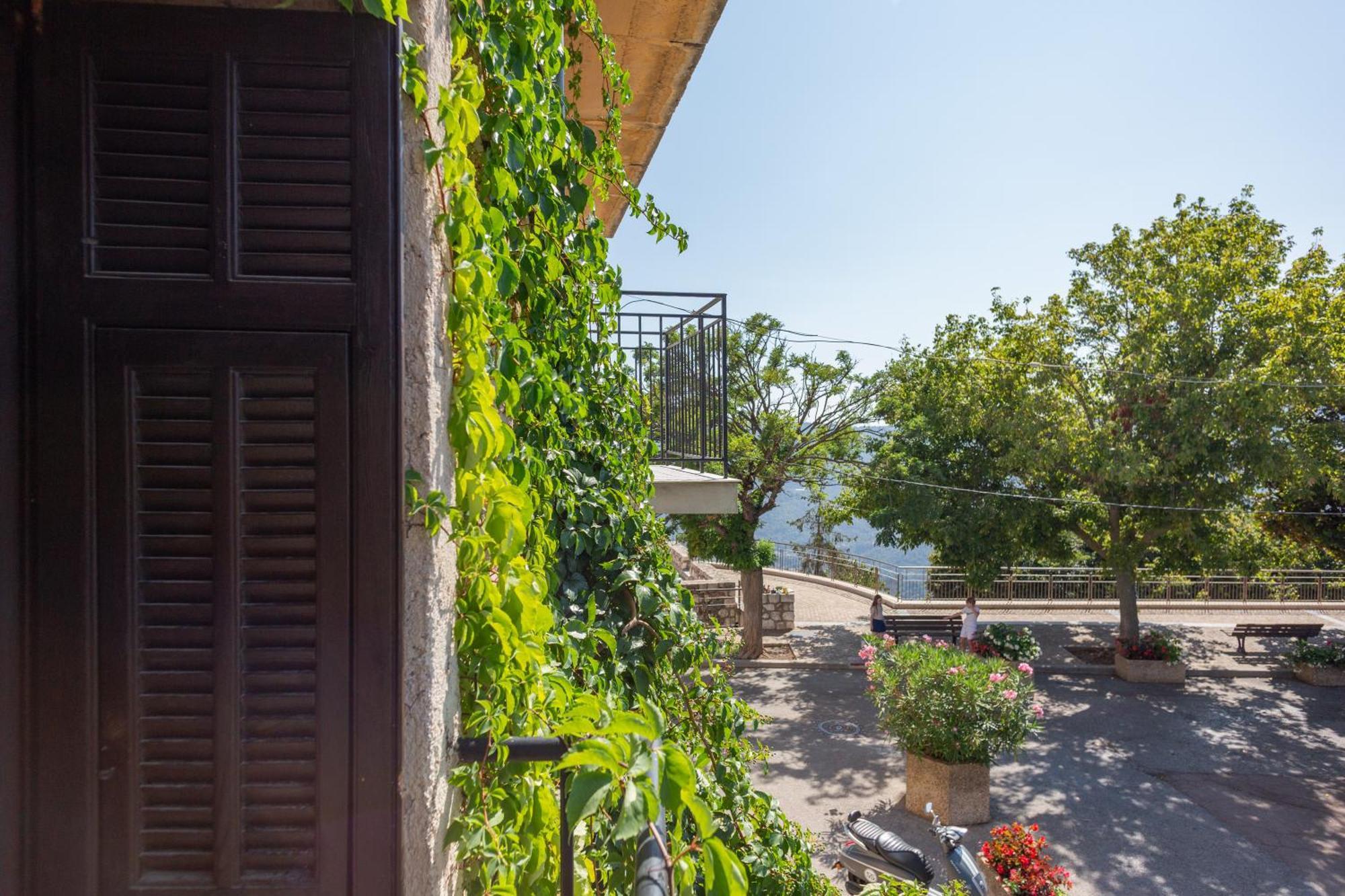 Logis Hotel Beausejour Berre-des-Alpes Εξωτερικό φωτογραφία